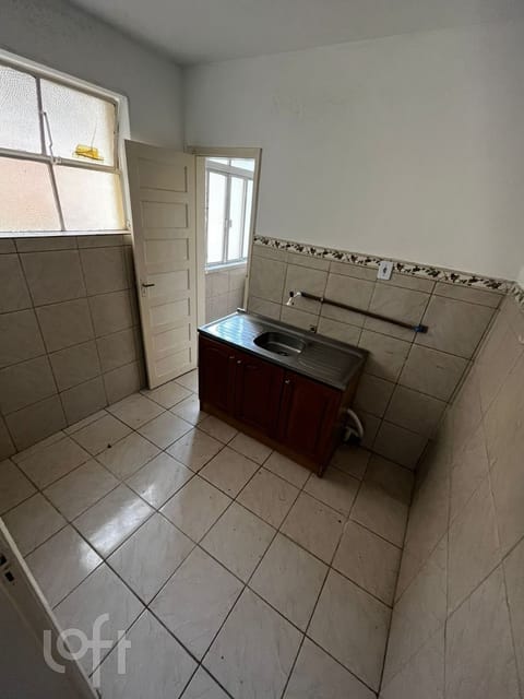 Image 3 - 231812